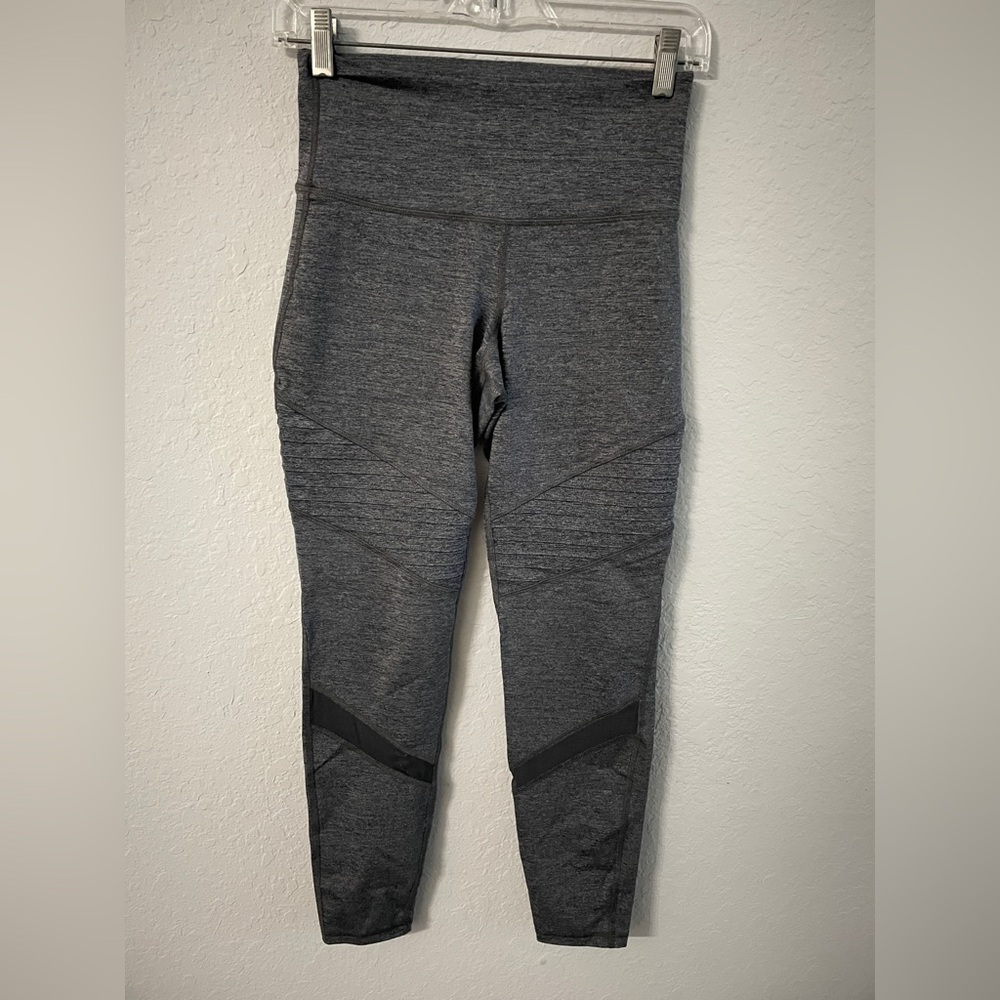 Old Navy Active: Go-Dry Leggings Size S